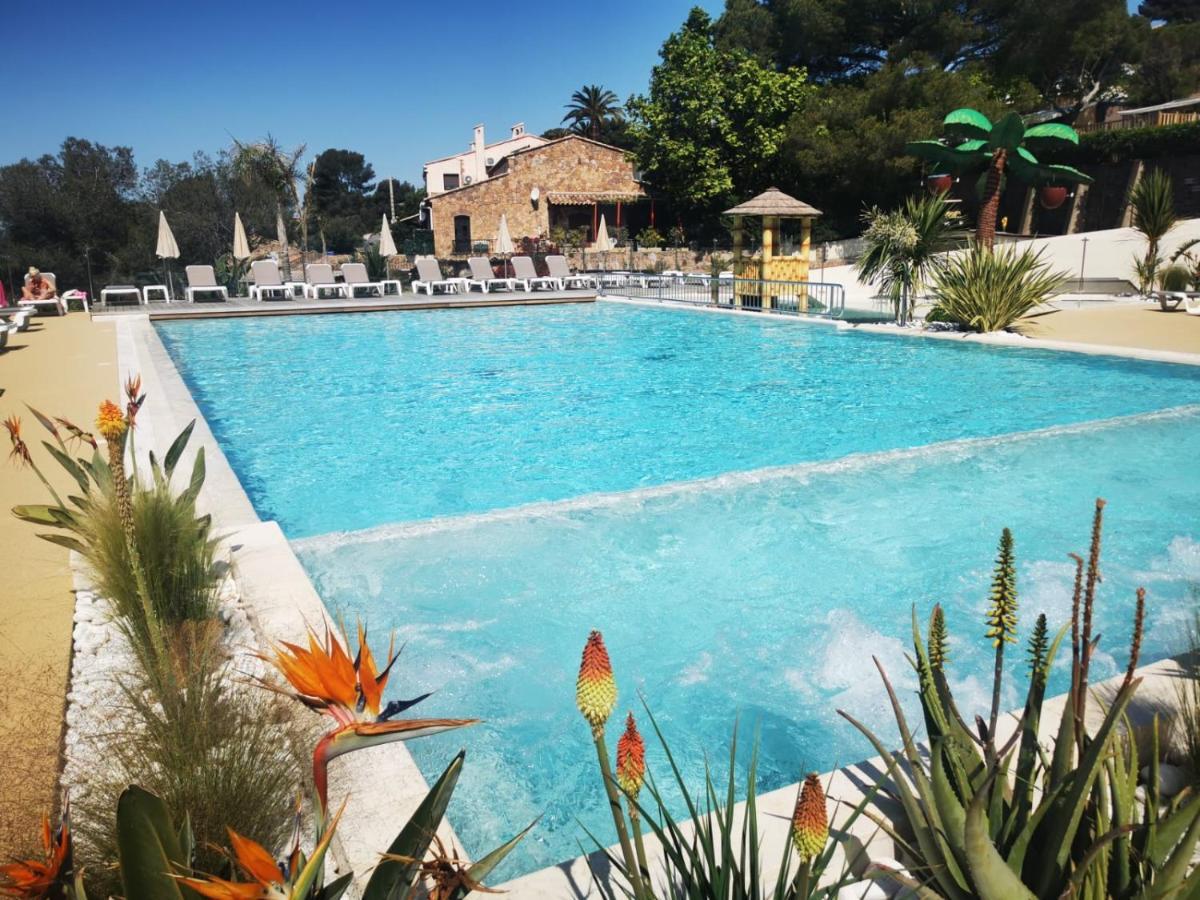 Mobil Home Neuf Camping L Ile Dor Plage St Raphael Avec Piscine Saint-Raphaël Eksteriør bilde