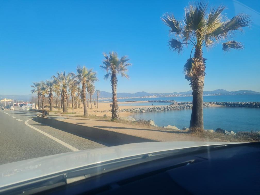 Mobil Home Neuf Camping L Ile Dor Plage St Raphael Avec Piscine Saint-Raphaël Eksteriør bilde